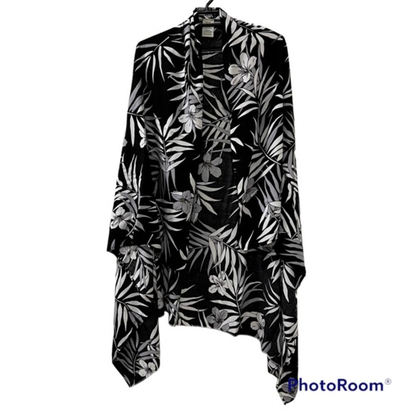 WHITE STAG Black and White Floral Leaf Print Rayon Scarf 60 x 44 inches One Size - Picture 1 of 6
